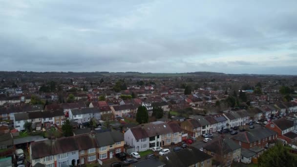 Hochwinkelaufnahme Von Wohnhäusern Auf Englisch Drohnenkamera Luftaufnahme — Stockvideo