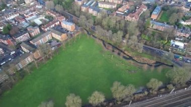 İngiltere, ENGLAND, LUTON - 22ND APRIL, 2023: Luton Town Centre 's Buildings and City View' in Hava Görüntüsü