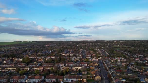 英语住宅的高角度视图 无人机摄像头 空中视图 — 图库视频影像