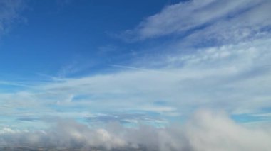 Gökyüzündeki Bulutların Güzel Manzarası