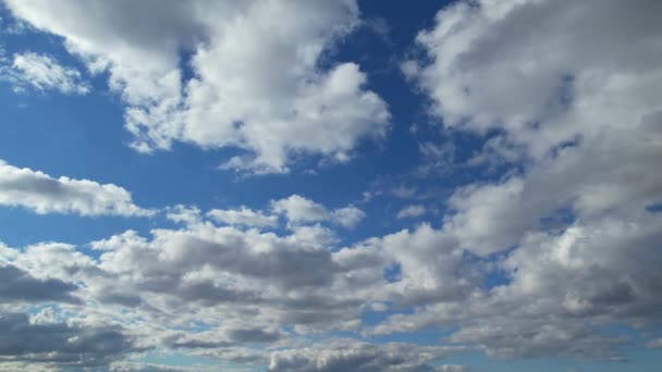 영국의 상공에 구름이 아름다운 — 비디오