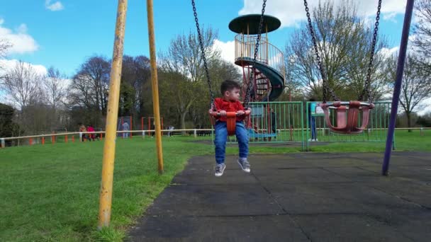 England Luton April 2023 Das Süße Asiatische Baby Ahmed Mustafain — Stockvideo
