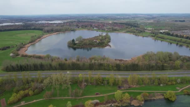 England 9Th April 2023 Aerial Footage Willen Lake Hot Sunny — Stock Video