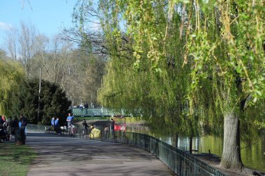  Wardown Park 'ın Güzel Manzarası, Luton, İngiltere