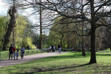  Wardown Park 'ın Güzel Manzarası, Luton, İngiltere