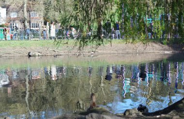  Wardown Park 'ın Güzel Manzarası, Luton, İngiltere