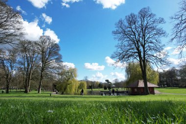  Wardown Park 'ın Güzel Manzarası, Luton, İngiltere