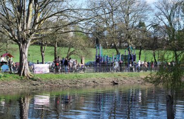  Wardown Park 'ın Güzel Manzarası, Luton, İngiltere