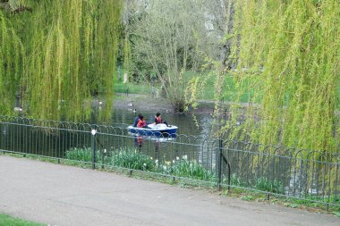  Wardown Park 'ın Güzel Manzarası, Luton, İngiltere