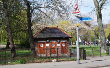  Wardown Park 'ın Güzel Manzarası, Luton, İngiltere