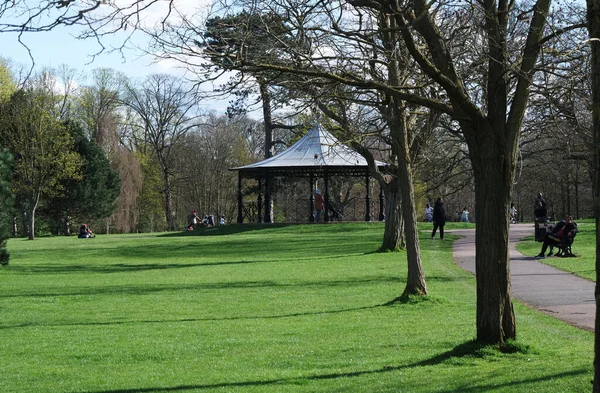  Wardown Park 'ın Güzel Manzarası, Luton, İngiltere