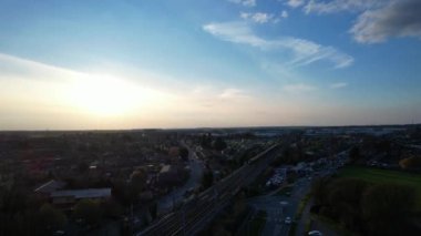 İngiliz şehrinden geçen Hava Görüntüleri Tren Yolları
