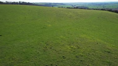 İngiliz Kırsal Bölgesinin Yüksek Açılı Görüntüleri Sharpenhoe Alkışlayıcıları Bedfordshire İngiltere, Tepelerin Turistik Noktası ve İngiliz Çiftlikleri