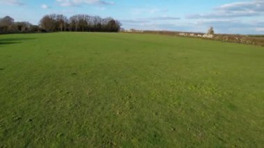 İngiliz Kırsal Bölgesinin Yüksek Açılı Görüntüleri Sharpenhoe Alkışlayıcıları Bedfordshire İngiltere, Tepelerin Turistik Noktası ve İngiliz Çiftlikleri