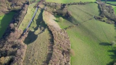 İngiliz Kırsal Bölgesinin Yüksek Açılı Görüntüleri Sharpenhoe Alkışlayıcıları Bedfordshire İngiltere, Tepelerin Turistik Noktası ve İngiliz Çiftlikleri