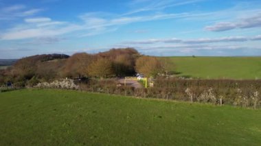 İngiliz Kırsal Bölgesinin Yüksek Açılı Görüntüleri Sharpenhoe Alkışlayıcıları Bedfordshire İngiltere, Tepelerin Turistik Noktası ve İngiliz Çiftlikleri