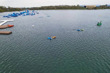 İngiltere, Milton Keynes 'deki Willen Gölü ve Park' ın Hava Görüntüsü