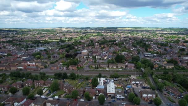 英格兰 Luton 2023年3月25日 英国Luton镇Leagrave火车站北部卢顿的空中拍摄 无人机的摄像头 — 图库视频影像