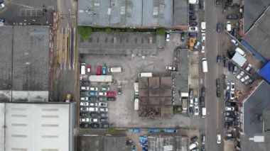 Yüksek Angle Drone 'un Luton Town of England' daki Bulutlu Gün Görüntüsü