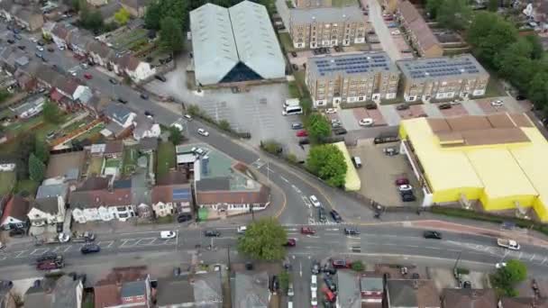 Yüksek Angle Drone Luton Town England Daki Bulutlu Gün Görüntüsü — Stok video