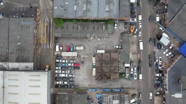 Yüksek Angle Drone 'un Luton Town of England' daki Bulutlu Gün Görüntüsü