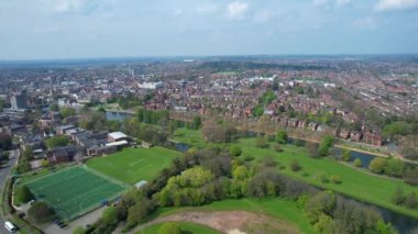 İngiltere 'nin İngiltere' nin Bedford şehrinin yüksek açılı görüntüleri. Hava Görüntüsü İHA 'nın Kamerasıyla 06-02-2023' te yakalandı.