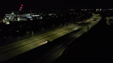 Gece İngiliz Otoyollarının Yüksek Açı Görünümü
