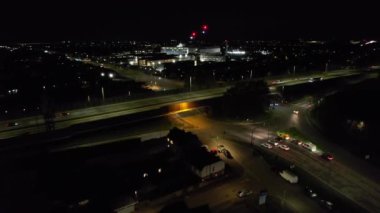 Luton, İngiltere, Birleşik Krallık - 26 Nisan 2023: British Highways at Night