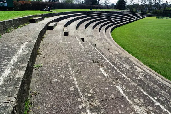 ルトン イギリス 2023年4月16日 イギリスのルトンにあるWardown Museum Public Park 寒い晴れた日 — ストック写真