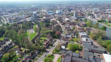 Central Bedford City, İngiltere - 23 Nisan 2023: Bedford City 'nin havadan görünüşü 