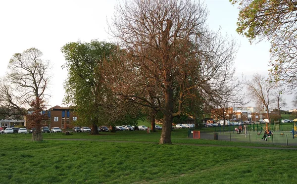 Luton Ngiltere Birleşik Krallık Nisan 2023 Wardown Park Taki Insanlar — Stok fotoğraf