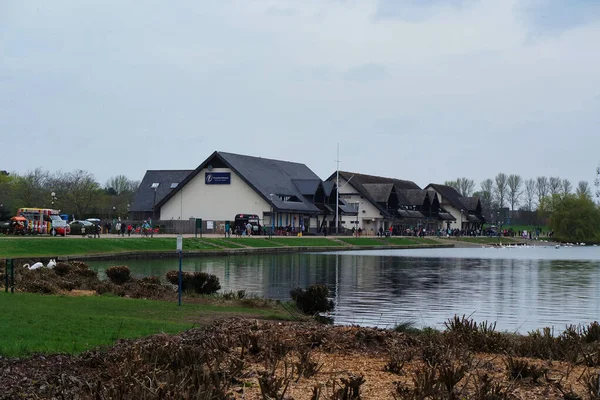 Milton Keynes Anglie Velká Británie Dubna 2023 Lidé Willen Lake — Stock fotografie