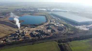 Bedford, İngiltere - 7 Temmuz 2023: İngiliz Kırsal Bölgesinin Hava Görüntüsü