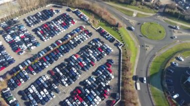 BCA Bedford 'un İngiltere' deki Bedford 'daki Kempston Village' daki hava görüntüleri. Yüksek Açılı Kamera, İHA 'nın Kamerasıyla 07 Şubat 2023' te Yüksek İrtifa 'dan çekildi..