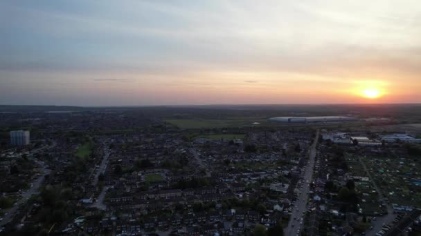 Luton England Großbritannien Mai 2023 Luftaufnahme Von Luton Bei Sonnenuntergang — Stockvideo