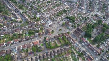  Bedford City, İngiltere - 4 Eylül 2022: Şehrin üzerindeki bulutlar