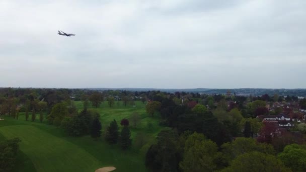 Vol Basse Altitude Avion Approche Aéroport Londres Luton Pour Atterrir — Video
