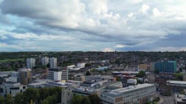 Luton, İngiltere, İngiltere - 28 Ocak 2023: Luton Şehir Merkezi ve Binalarının Havadan Görünümü