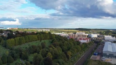 Luton, İngiltere, İngiltere - 28 Ocak 2023: Luton Şehir Merkezi ve Binalarının Havadan Görünümü