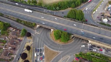 İngiltere - 4 Ağustos 2022: İngiliz Otoyollarının Yüksek Açı Görünümü 
