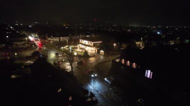 İngiltere, İngiltere - 31 Aralık 2022: New Year 's Night View of City, hava klibi 