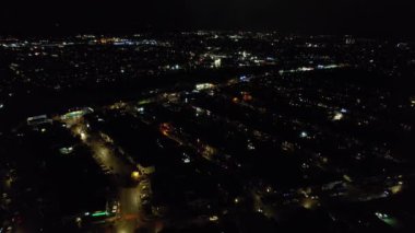 İngiltere, İngiltere - 31 Aralık 2022: New Year 's Night View of City, hava klibi 