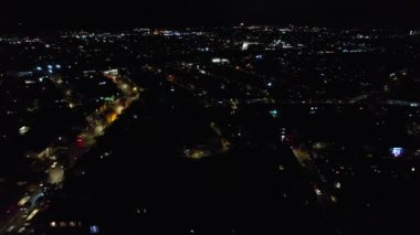 İngiltere, İngiltere - 31 Aralık 2022: New Year 's Night View of City, hava klibi 