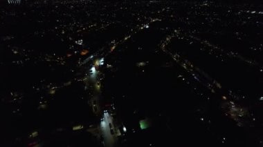 İngiltere, İngiltere - 31 Aralık 2022: New Year 's Night View of City, hava klibi 