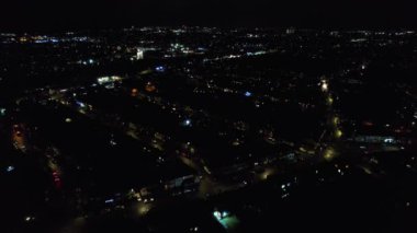 İngiltere, İngiltere - 31 Aralık 2022: New Year 's Night View of City, hava klibi 