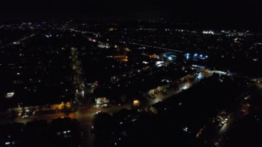 İngiltere, İngiltere - 31 Aralık 2022: New Year 's Night View of City, hava klibi 