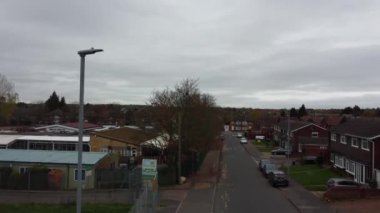 Luton, İngiltere, Birleşik Krallık - 19 Kasım 2022: Bulutlu Gün 'de Yüksek Açı Şehir Görüntüleri 