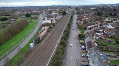  Luton, İngiltere, Birleşik Krallık - 26 Mart 2023: Bulutlu Akşamlarda Şehir