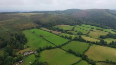 Crowcombe Taunton Village, İngiltere - 14 Mart 2023: Kırsal Tarım Çiftlikleri ve Makine İşleri 