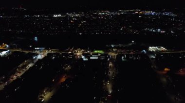 Luton, İngiltere, Birleşik Krallık - 19 Mart 2023: Gecenin Güzel Şehir Manzarası